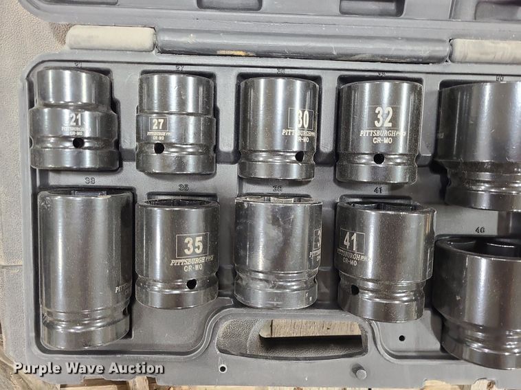 image for item DN8307 Torque wrenches and sockets