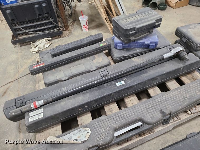 image for item DN8307 Torque wrenches and sockets