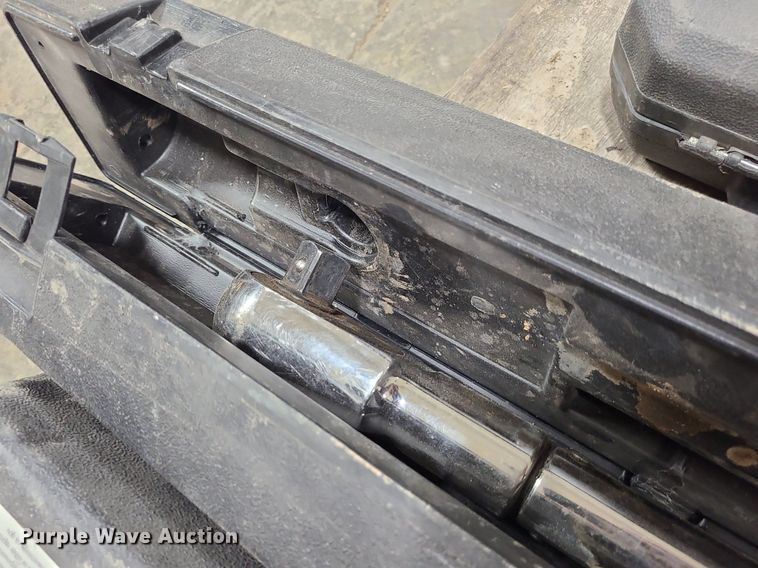 image for item DN8307 Torque wrenches and sockets