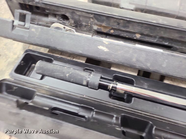 image for item DN8307 Torque wrenches and sockets