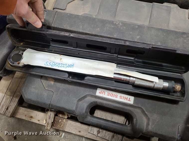 image for item DN8307 Torque wrenches and sockets