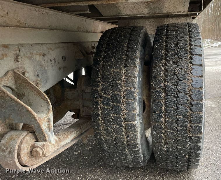 image for item DP0281 2004 International 4300 box truck