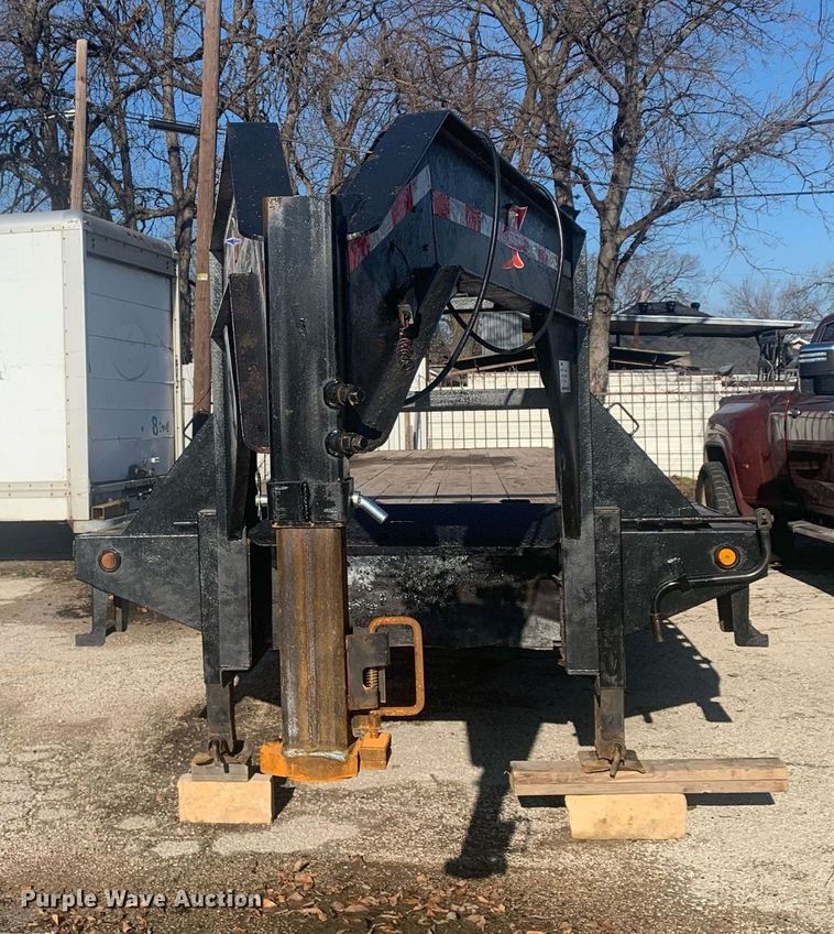 image for item DP8817 2019 PJ REM Gooseneck FD402 equipment trailer