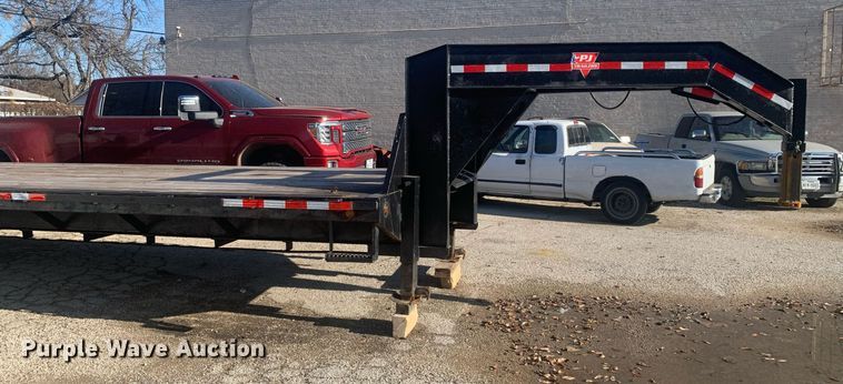 image for item DP8817 2019 PJ REM Gooseneck FD402 equipment trailer