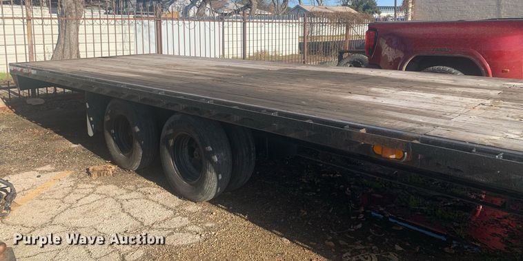 image for item DP8817 2019 PJ REM Gooseneck FD402 equipment trailer