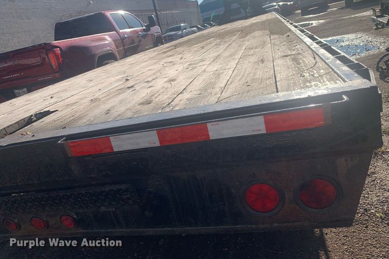 image for item DP8817 2019 PJ REM Gooseneck FD402 equipment trailer