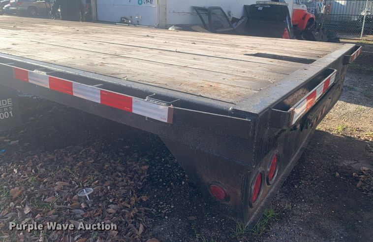 image for item DP8817 2019 PJ REM Gooseneck FD402 equipment trailer