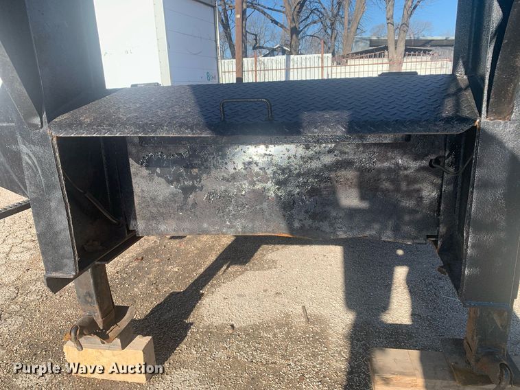 image for item DP8817 2019 PJ REM Gooseneck FD402 equipment trailer