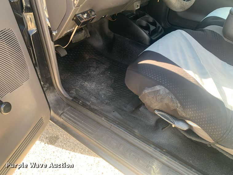 image for item DP8818 2002 Ford Ranger pickup truck