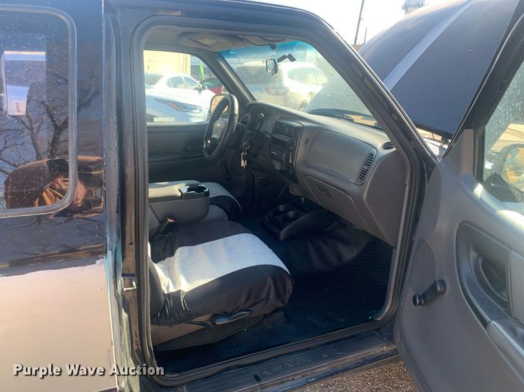 image for item DP8818 2002 Ford Ranger pickup truck