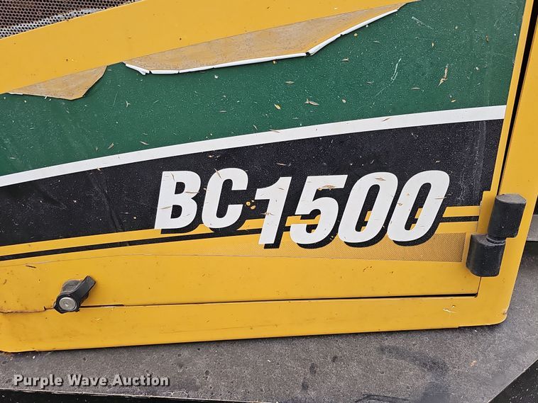 image for item DQ8549 2019 Vermeer BC1500 wood chipper