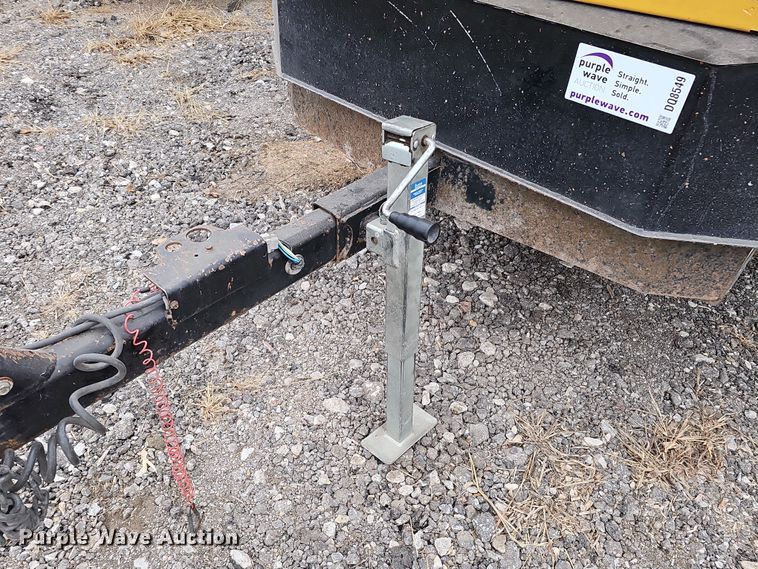 image for item DQ8549 2019 Vermeer BC1500 wood chipper