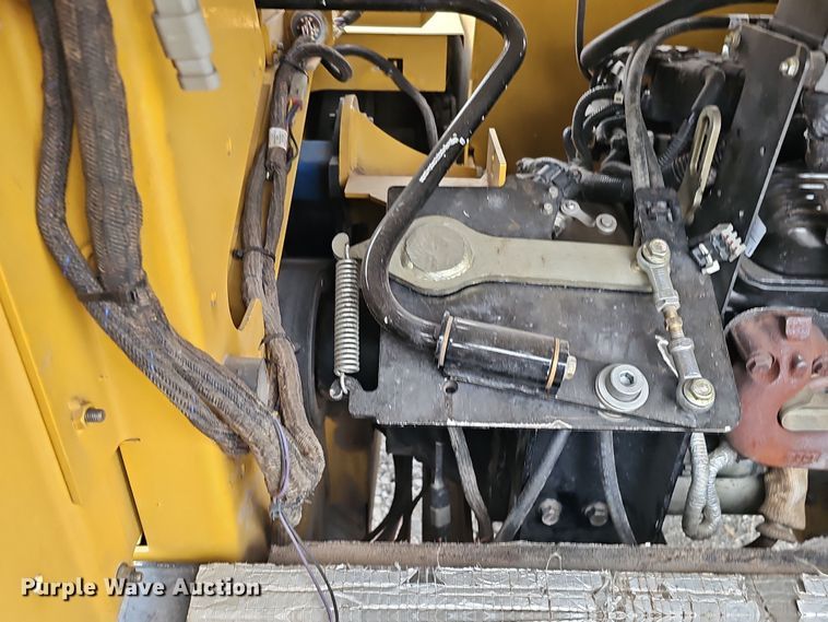 image for item DQ8549 2019 Vermeer BC1500 wood chipper