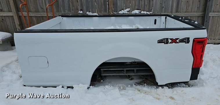 image for item DR5998 2019 Ford F250 pickup truck bed