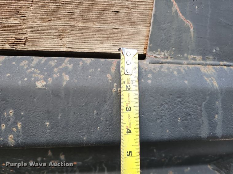 image for item DS5690 2003 Ford F650 Super Duty XLT  dump truck