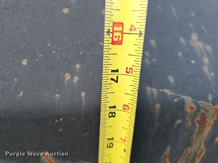 image for item DS5690 2003 Ford F650 Super Duty XLT  dump truck