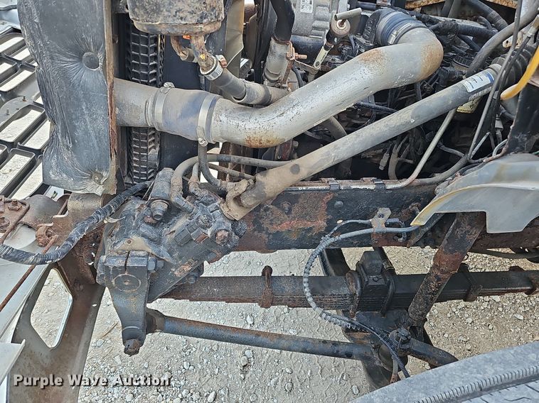 image for item DS5690 2003 Ford F650 Super Duty XLT  dump truck