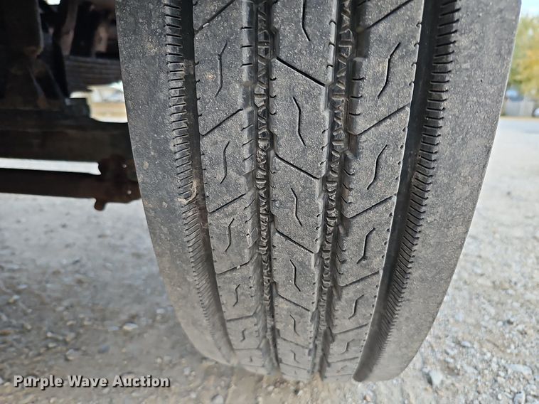 image for item DS5690 2003 Ford F650 Super Duty XLT  dump truck