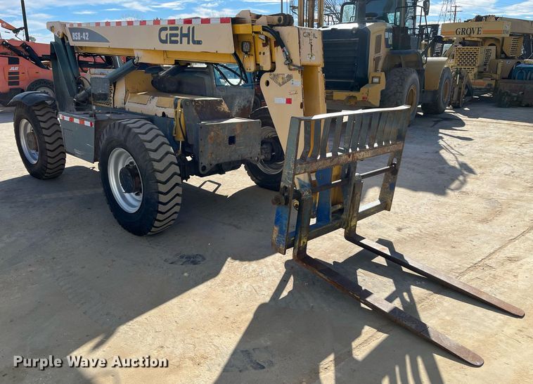 image for item EI0589 Gehl RS8-42 telehandler