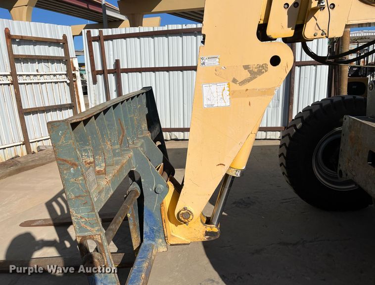 image for item EI0589 Gehl RS8-42 telehandler