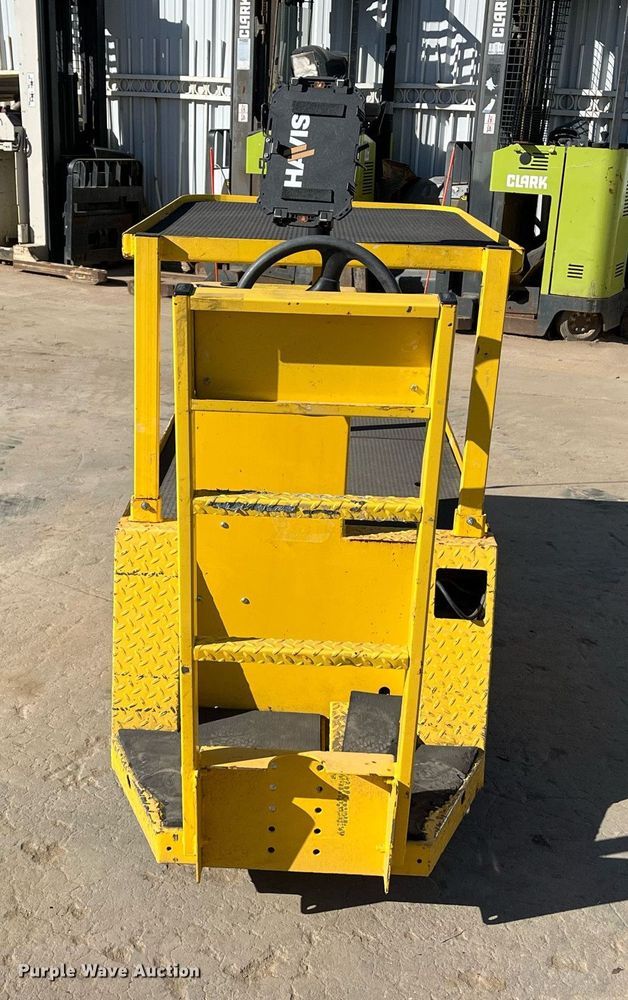 image for item EI0590 2016 Pack Mule SC-775-6CA utility cart