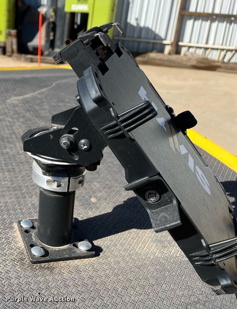 image for item EI0594 2016 Pack Mule  SC-775-6CA utility cart