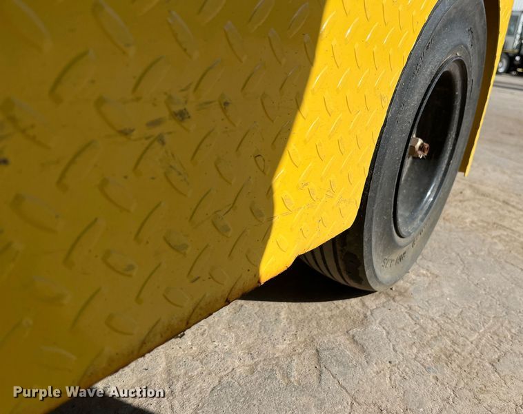 image for item EI0594 2016 Pack Mule  SC-775-6CA utility cart