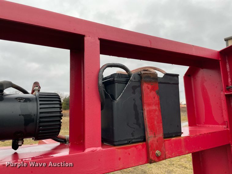 image for item EJ0171 2020 Holt Trailer Mfg. equipment trailer