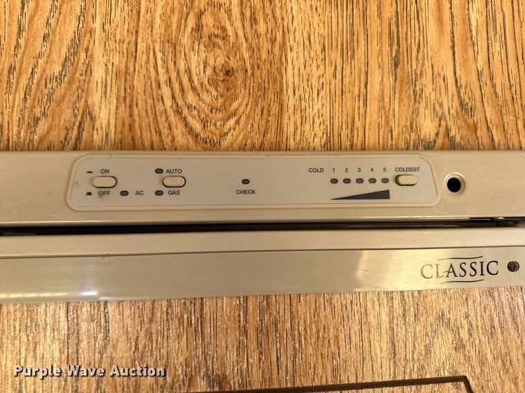 image for item EK9912 1989 Kit Espre camper