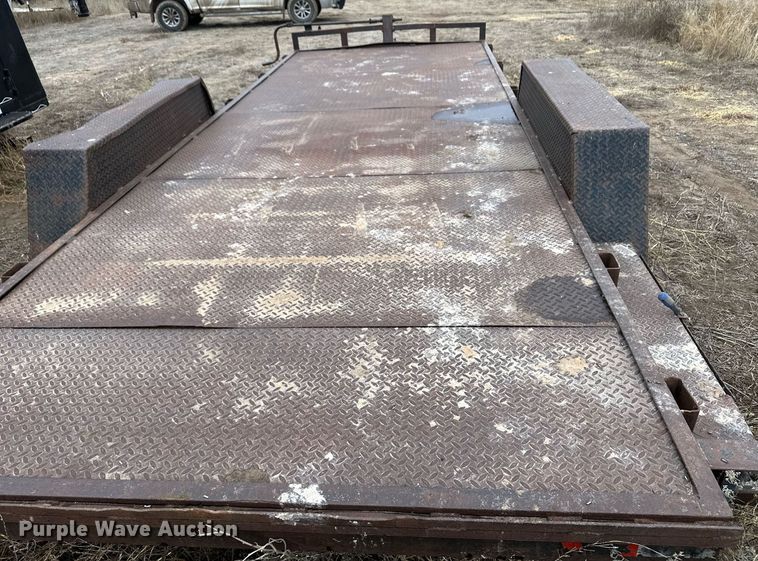 image for item EK9951 1998 Load Trail utility trailer