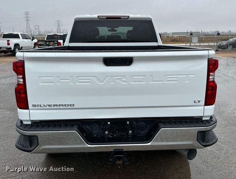 image for item IB9334 2022 Chevrolet Silverado 2500HD  Crew Cab pickup truck