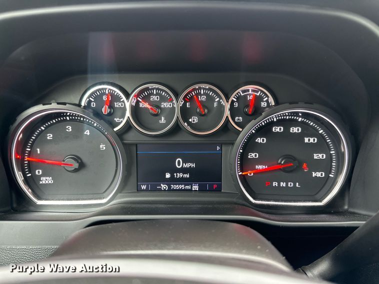 image for item IB9334 2022 Chevrolet Silverado 2500HD  Crew Cab pickup truck