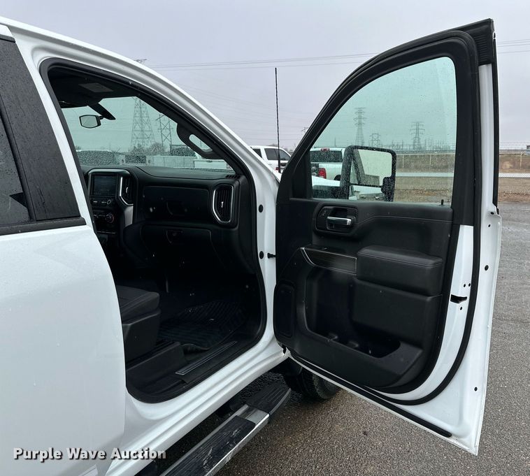 image for item IB9334 2022 Chevrolet Silverado 2500HD  Crew Cab pickup truck