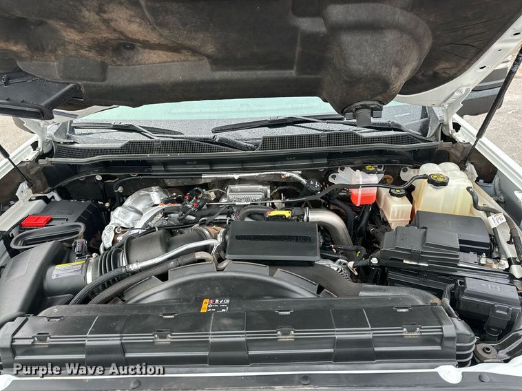 image for item IB9334 2022 Chevrolet Silverado 2500HD  Crew Cab pickup truck