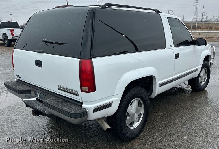 image for item IB9335 1999 Chevrolet Tahoe SUV