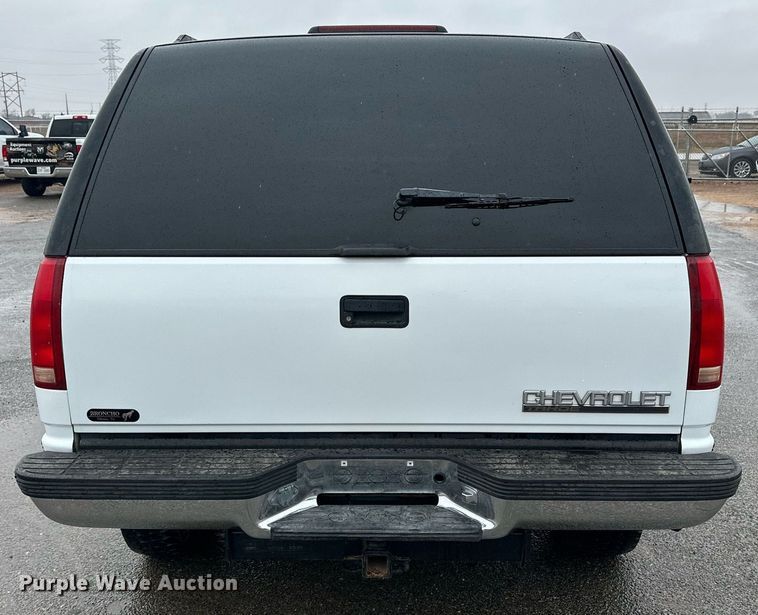 image for item IB9335 1999 Chevrolet Tahoe SUV