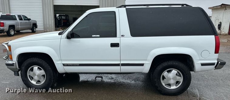 image for item IB9335 1999 Chevrolet Tahoe SUV