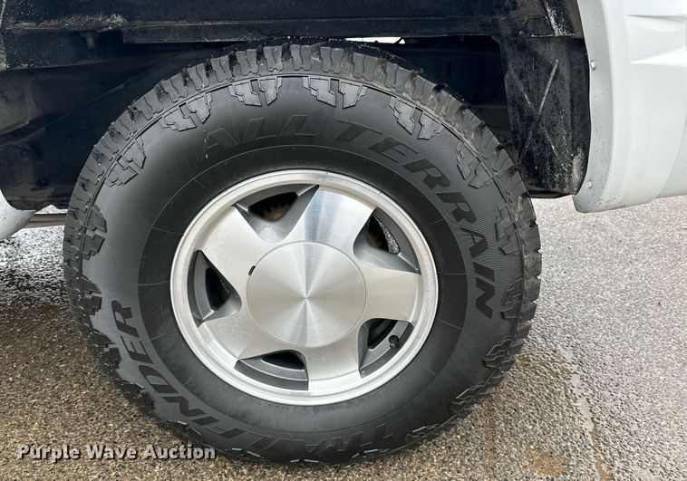 image for item IB9335 1999 Chevrolet Tahoe SUV