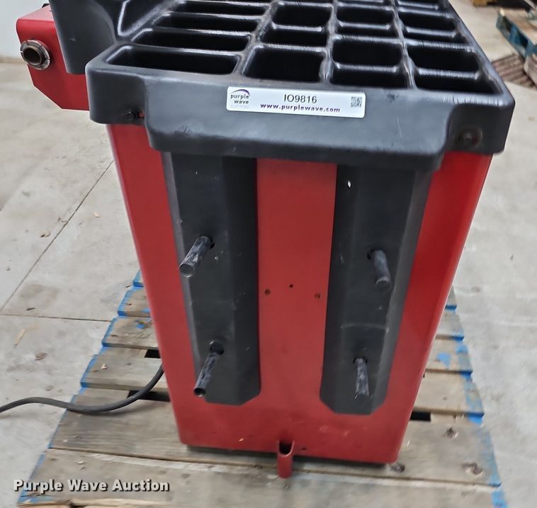 image for item IO9816 Coats 1250  tire balancer