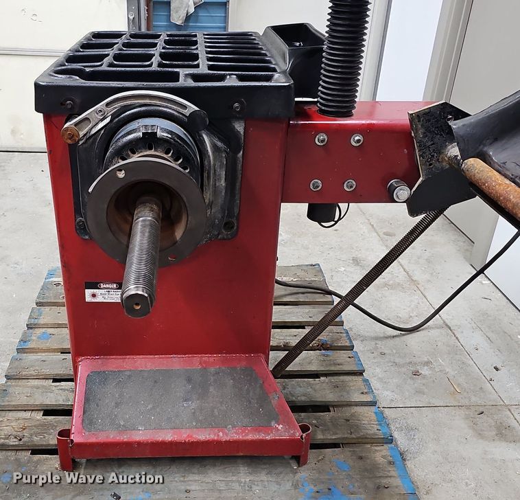 image for item IO9816 Coats 1250  tire balancer