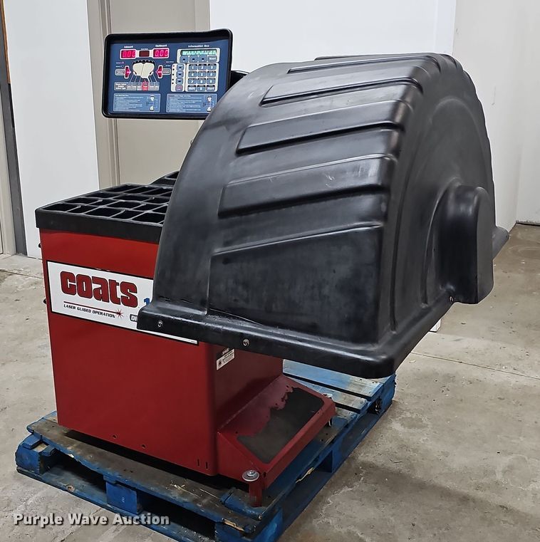 image for item IO9817 Coats 1250  tire balancer