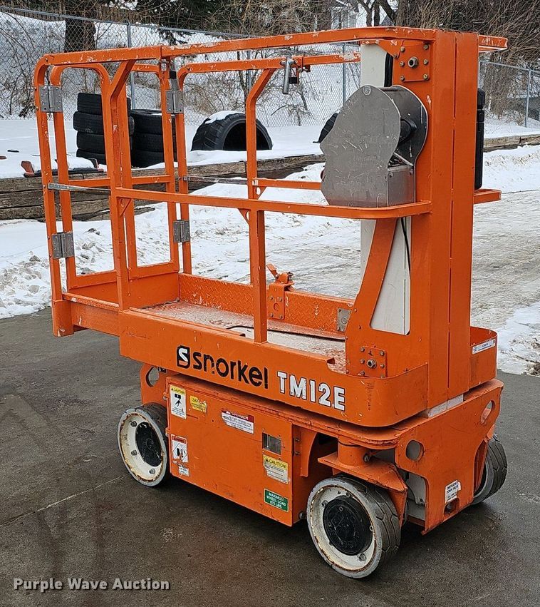 image for item IO9818 2019 Snorkel TM12E vertical lift