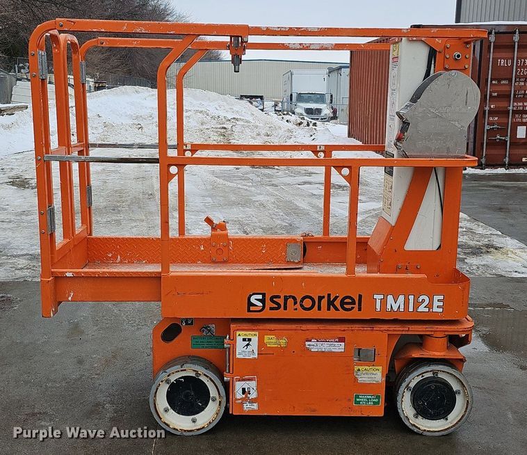 image for item IO9818 2019 Snorkel TM12E vertical lift