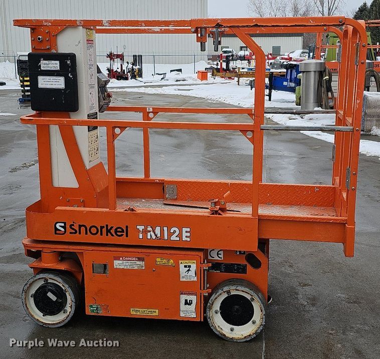 image for item IO9818 2019 Snorkel TM12E vertical lift