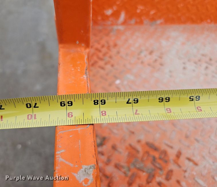 image for item IO9818 2019 Snorkel TM12E vertical lift