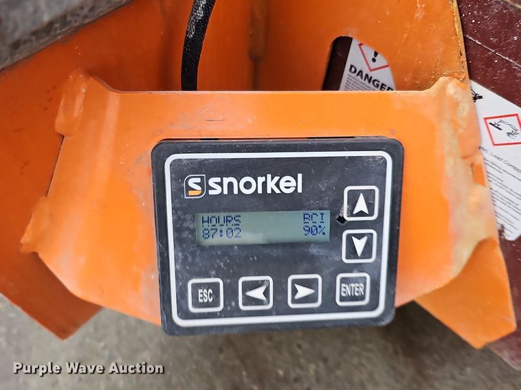 image for item IO9818 2019 Snorkel TM12E vertical lift