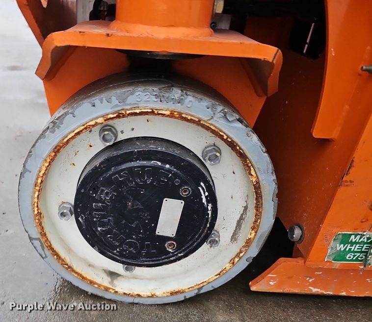 image for item IO9818 2019 Snorkel TM12E vertical lift