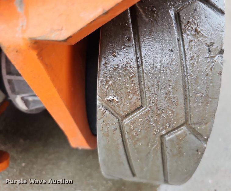 image for item IO9818 2019 Snorkel TM12E vertical lift