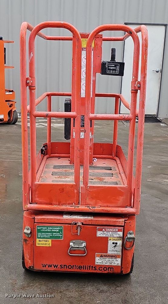 image for item IO9819 2014 Snorkel TM12 vertical lift