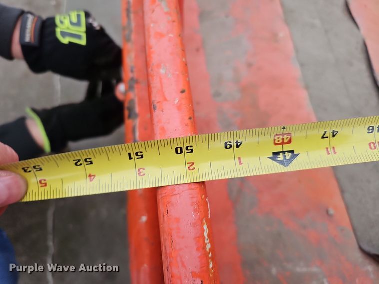 image for item IO9819 2014 Snorkel TM12 vertical lift